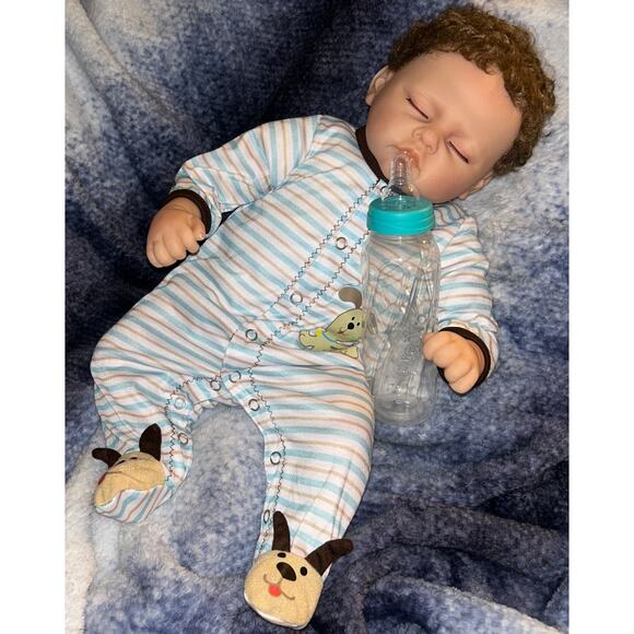 Aston Drake Reborn Sleeping Baby Boy "Sweet Dreams Danny" + LOTS of Accessories - Picture 3 of 10